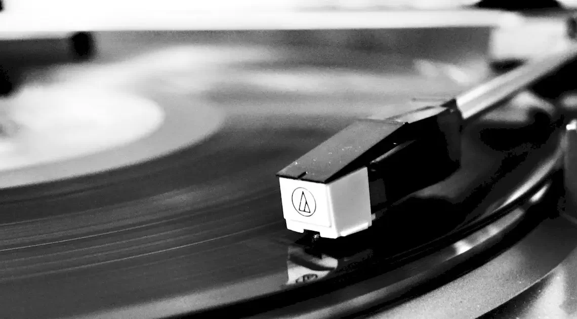 Missão "quase" impossível 1 vinil 2 dominio publico