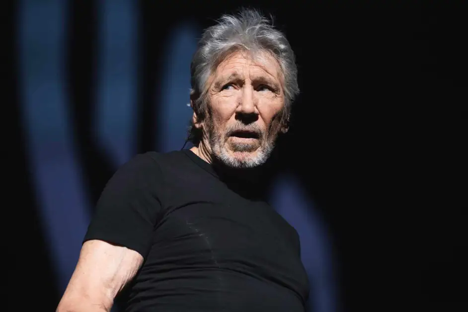 Roger Waters 2023 billboard 1548 Mariano Regidor