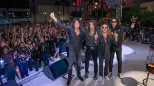 IBAGEM KISS VEGAS
