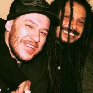Marcelo Falcão lança “Legado” e presta tributo poderoso a Chorão 2 IBAGEM MARCELO CHORAO