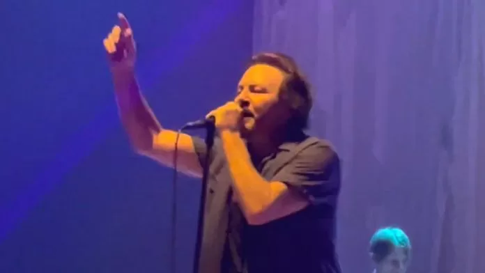 Eddie Vedder, Slash e astros do rock viram superbanda em show corporativo ultraseleto 1 IBAGEM EDDIE VEDDER