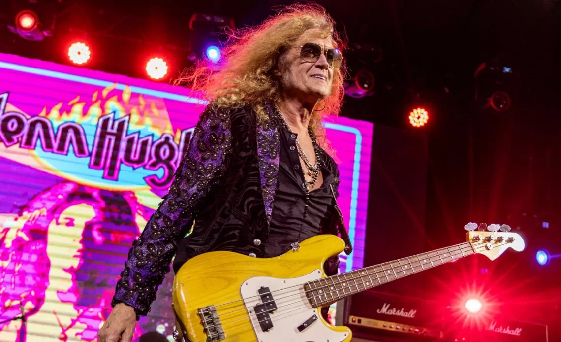 Glenn Hughes cancela turnê nos EUA após diagnóstico de “doença menor” 1 IBAGEM GLENN HUGHES