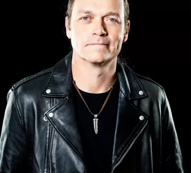 Luto: Morre Brad Arnold, voz do 3 Doors Down, aos 47 anos 1 @3doorsdown 768x960 1