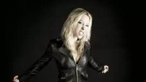 Angela Gossow descarta retorno ao Arch Enemy — mas mistério continua 2 IBAGEM ANGELA GOSSOW