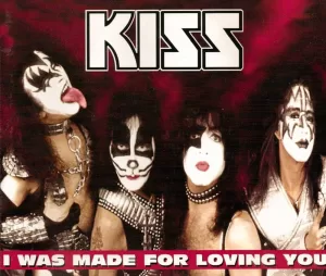KISS entra para o clube do bilhão: “I Was Made For Lovin’ You” quebra a internet no YouTube 2 IBAGEM KISSSSSSSSSS