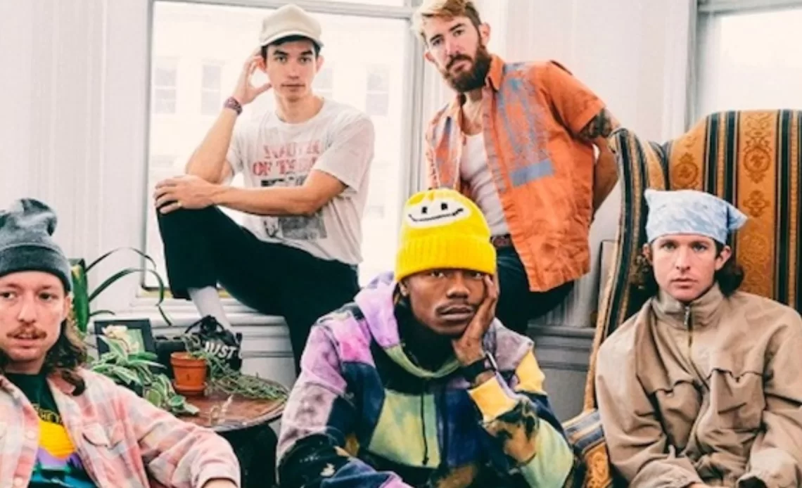 Treta no hardcore: ex-guitarrista do Turnstile acusa vocalista de meter a mão em cachê beneficente 1 IBAGEM TURNSTILE