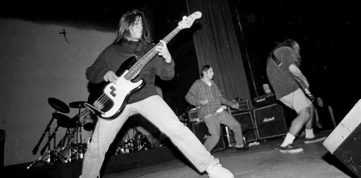 Ex-baixista do Deftones diz que foi expulso de show da própria banda 1 IBAGEM DOMINIC DEFTON