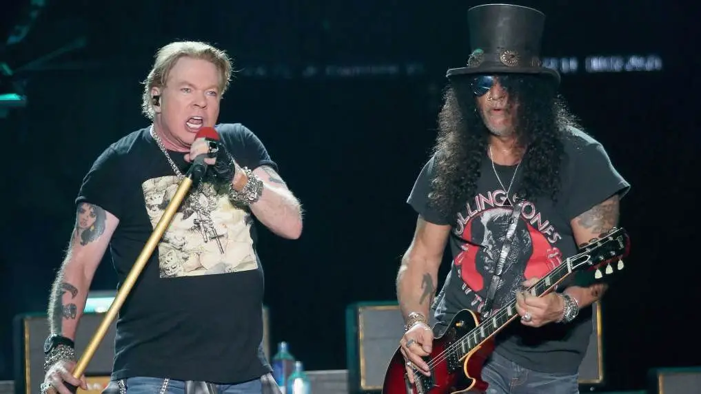 Guns N’ Roses desembarca no Brasil com turnê gigante e setlist cheio de clássicos e surpresas 1 IBAGEM GUNSSS