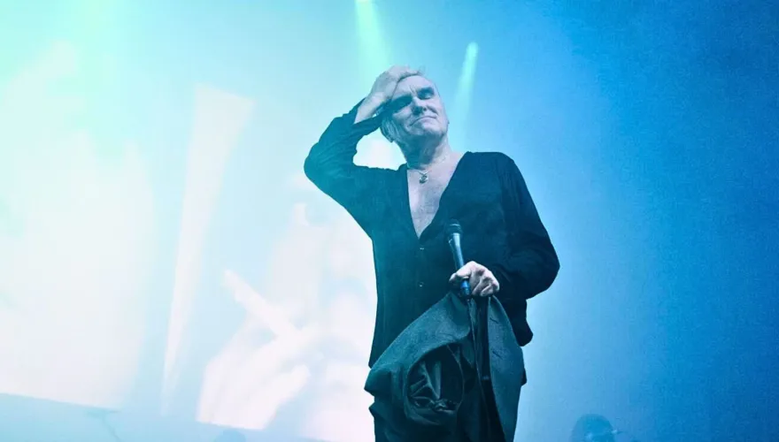 Morrissey anuncia turnê nos EUA em 2026 e volta aos palcos com disco novo na bagagem 1 IBAGEM MORRISSEY