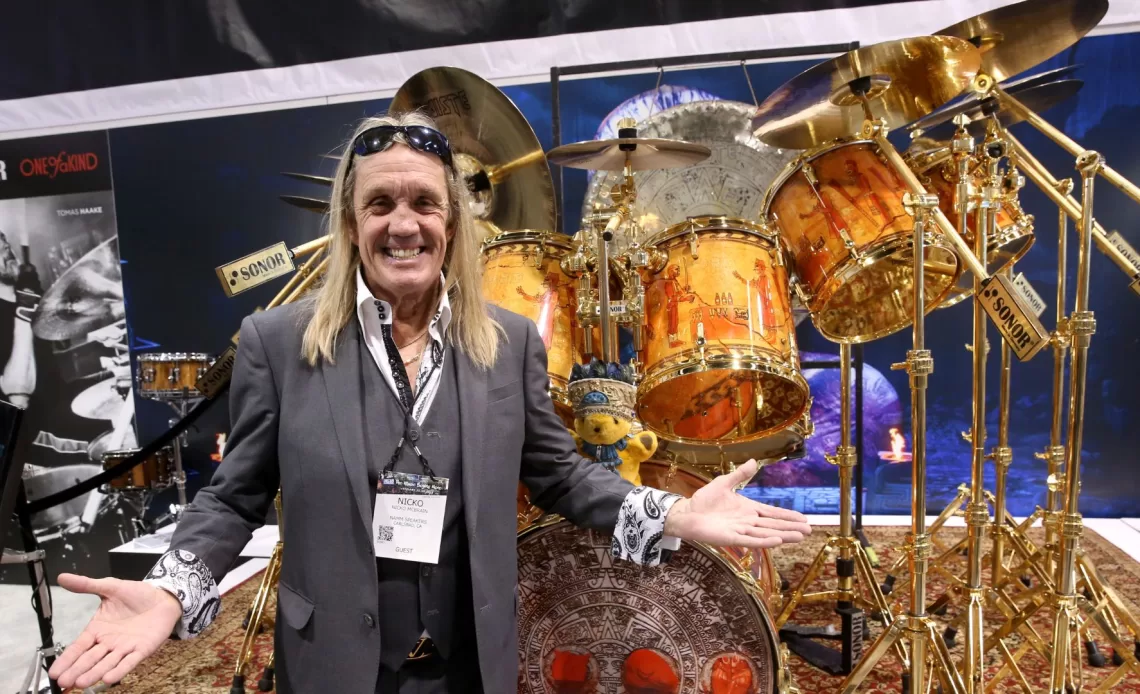 Nicko McBrain anuncia autobiografia e promete abrir os bastidores insanos do Iron Maiden 1 IBAGEM NICO