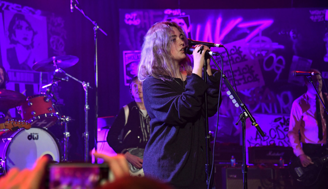 IBAGEM VIOLET GROHL