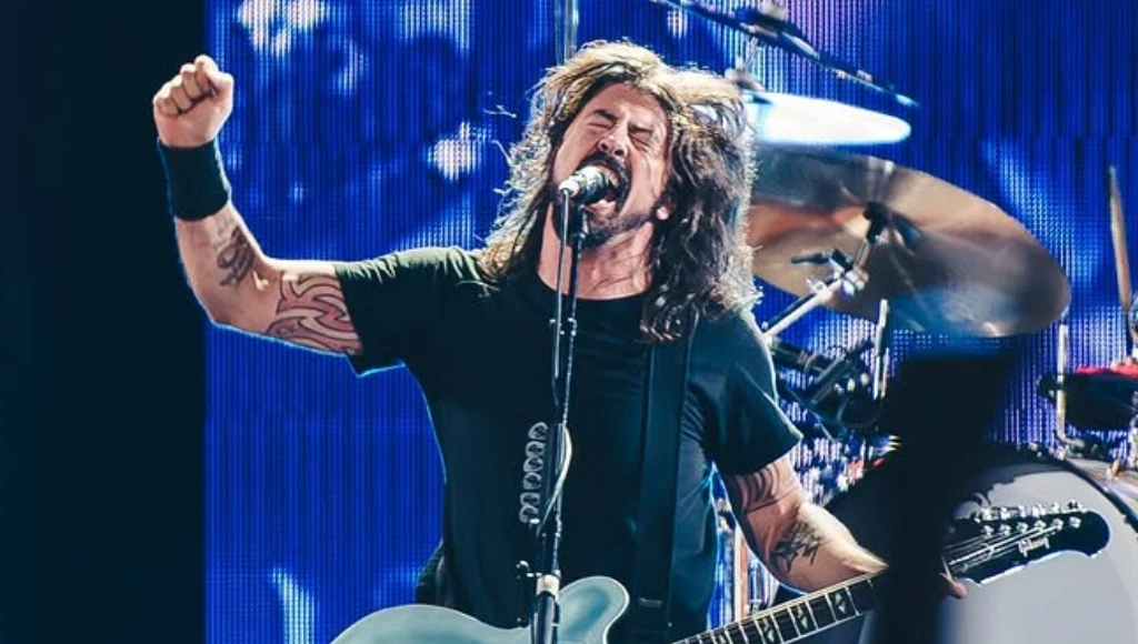 Foo Fighters transforma show na Noruega em celebração punk e surpreende fãs com raridades 1 IBAGEM FU FAITERS