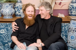 Roger Waters e filho anunciam turnê “Legacy” para celebrar a era dourada do Pink Floyd 2 IBAGEM HARRY ROGERS