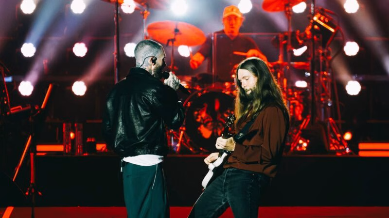 Maroon 5: “Sunday Morning” chega a 1 bilhão de streams e coloca banda no topo do Spotify 1 IBAGEM MAROON 5